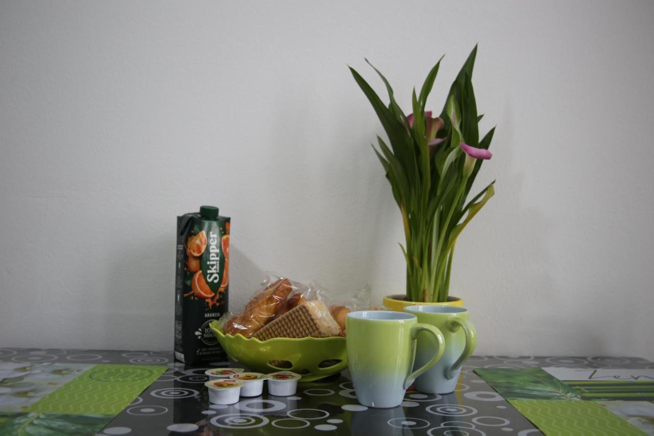 Home & Breakfast La Madonnina 013136-Cni-00001 Lurago D'Erba ภายนอก รูปภาพ